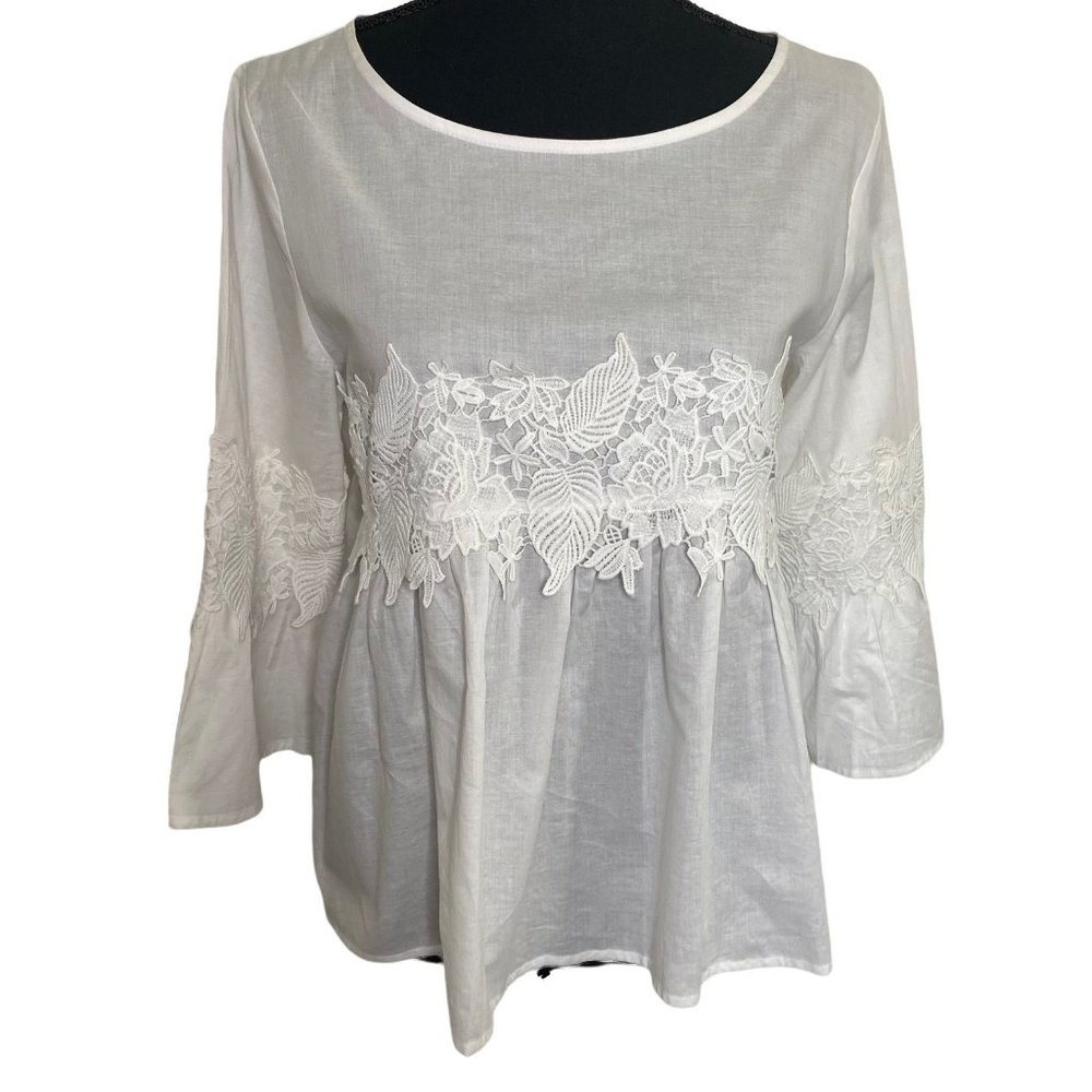 FOREVER 21 WHITE STITCHING LACE RUFFLE 3/4 SLEEVE TOP SIZE MEDIUM NEW WITH TAG